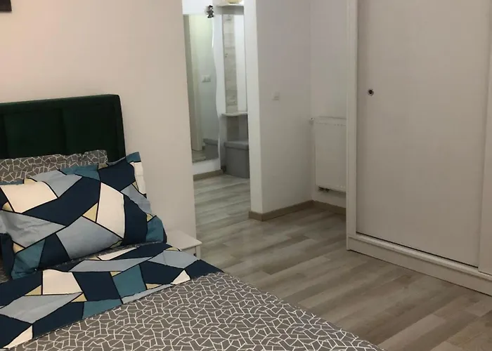 Garsoniera - Zona Coresii Apartament